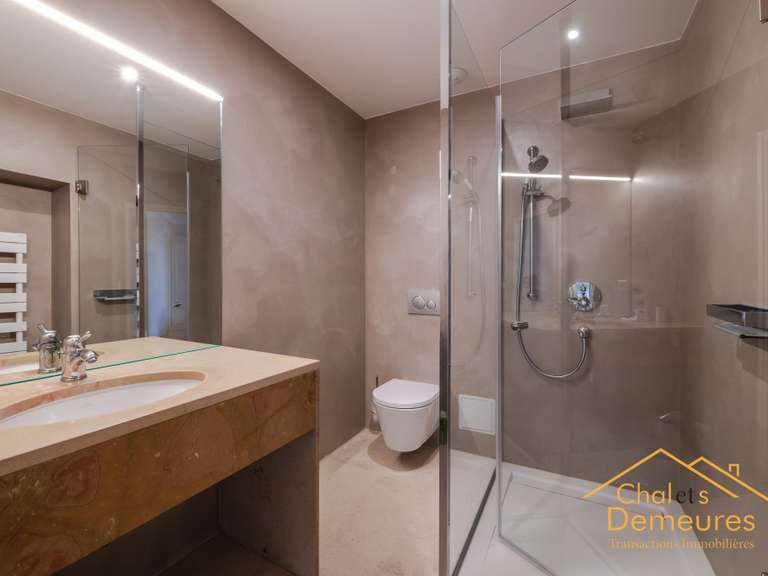Maison Pers-Jussy - 8 chambres - 600m²