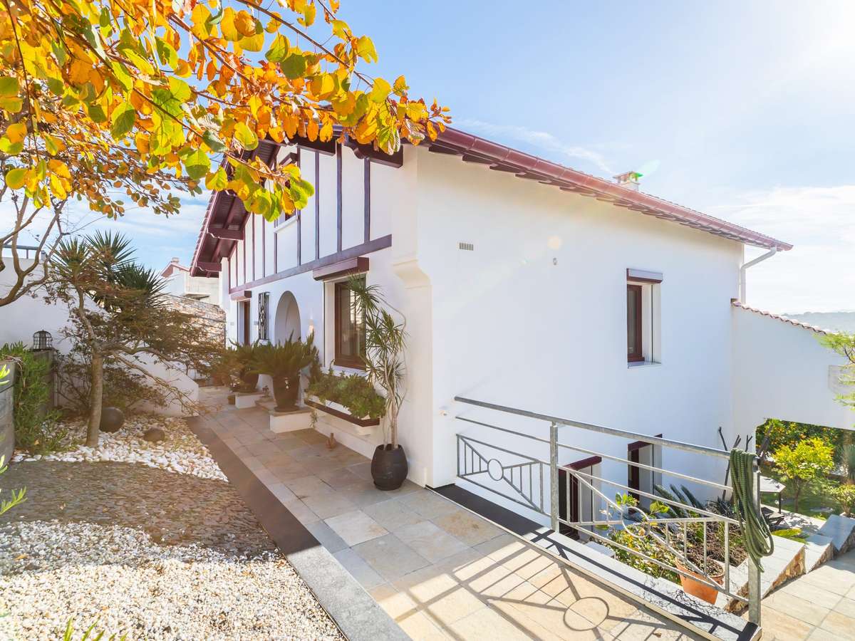 House Biarritz