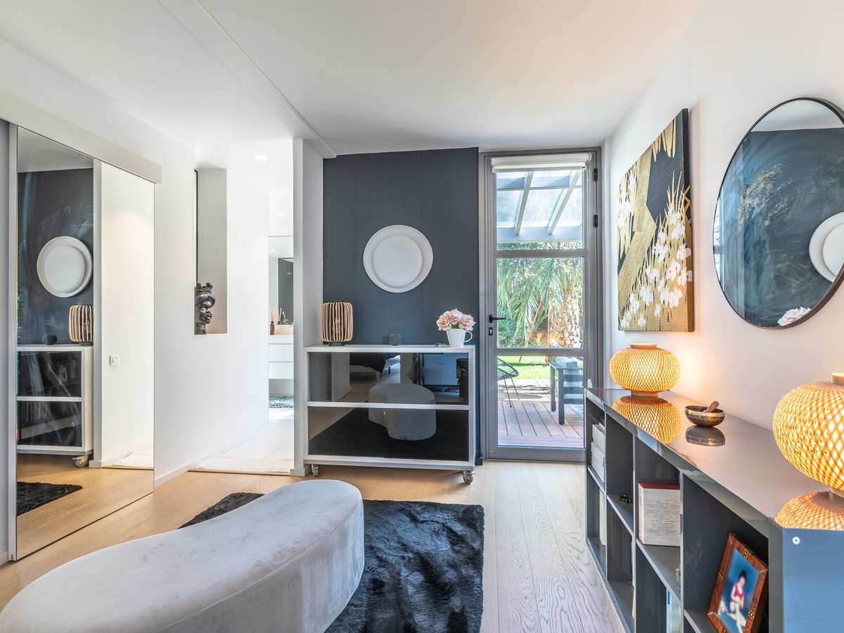 House Biarritz