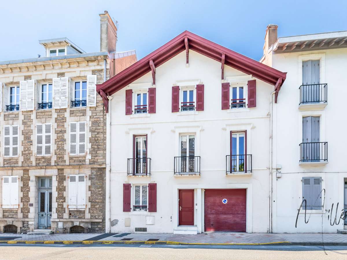 House Biarritz