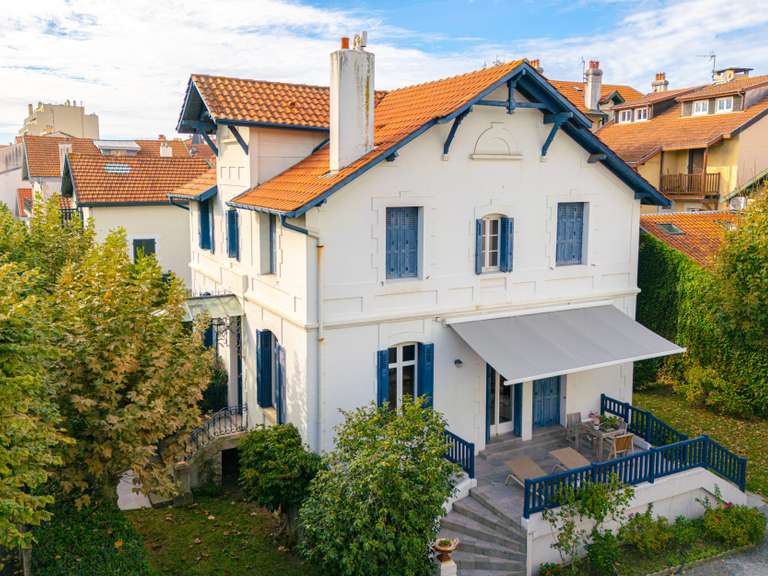 Maison Biarritz - 5 chambres - 242m²