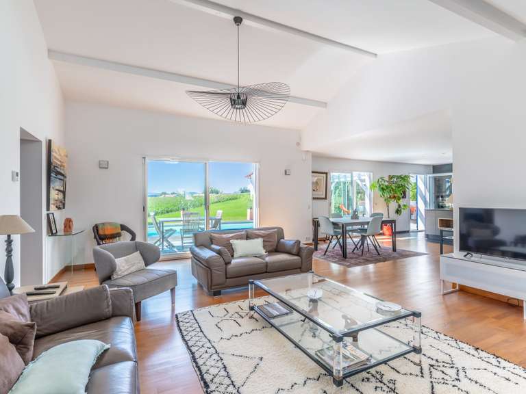 House Bidart - 6 bedrooms - 294m²