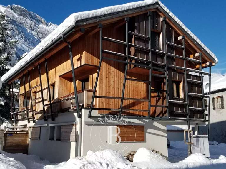 Maison Vallorcine - 4 chambres - 205m²