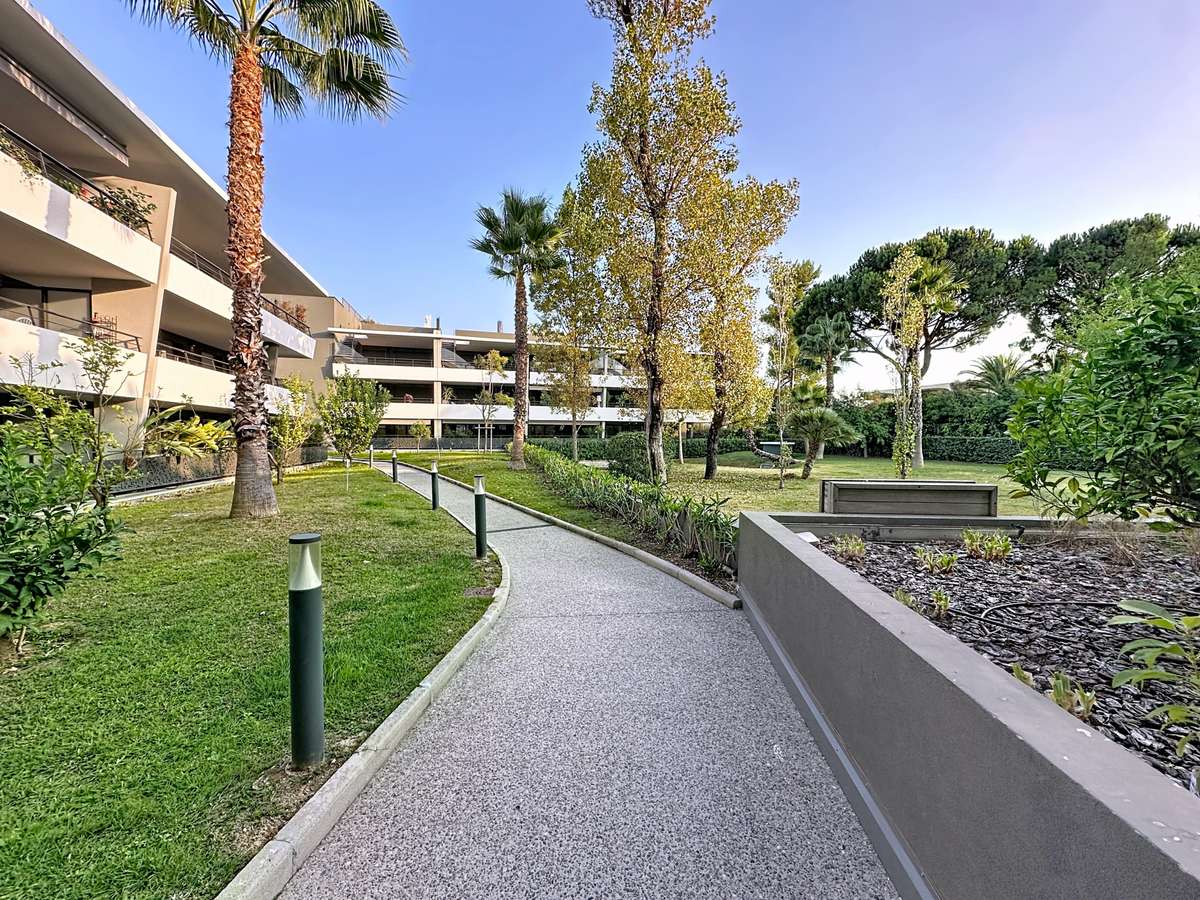 House Villeneuve-Loubet