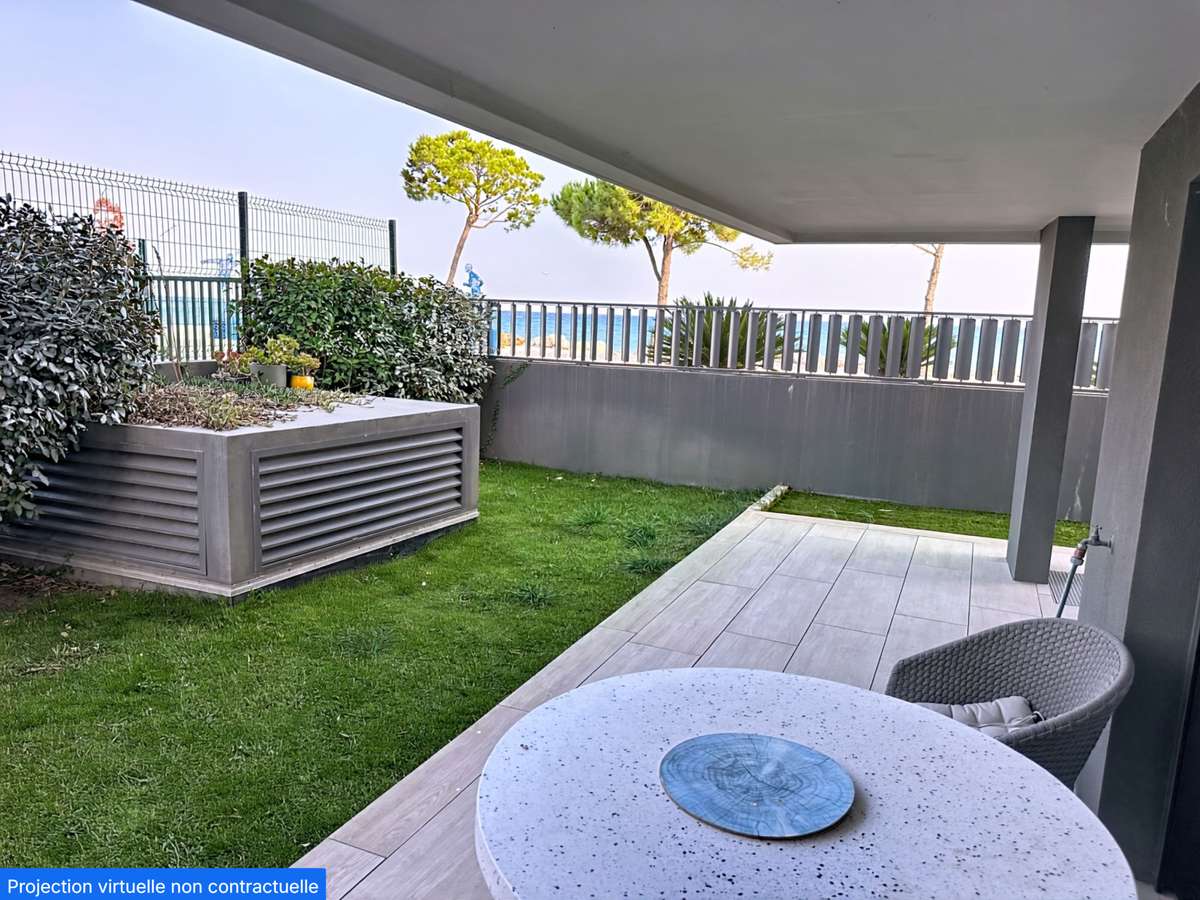 House Villeneuve-Loubet