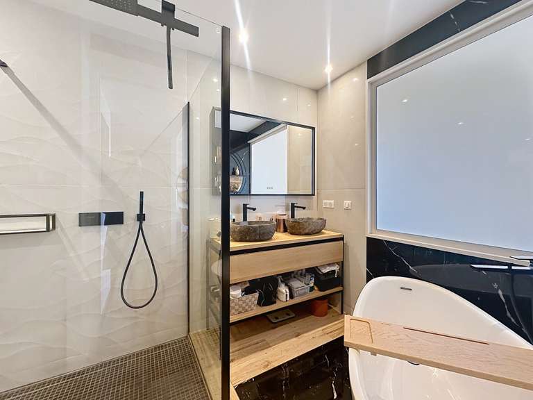 Maison Cannes - 2 chambres - 77m²
