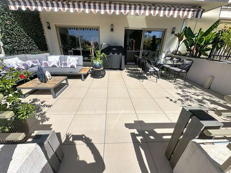 Maison Cannes - 2 chambres - 77m²