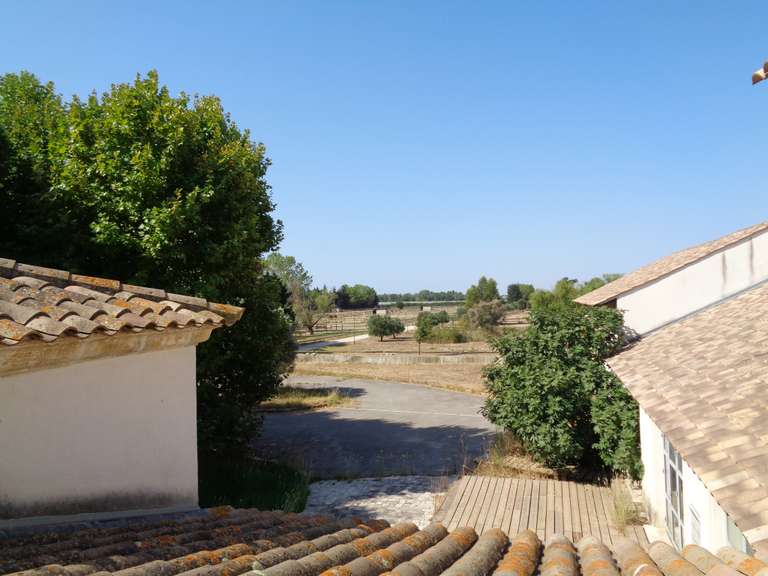 Maison Lunel - 10 chambres - 500m²