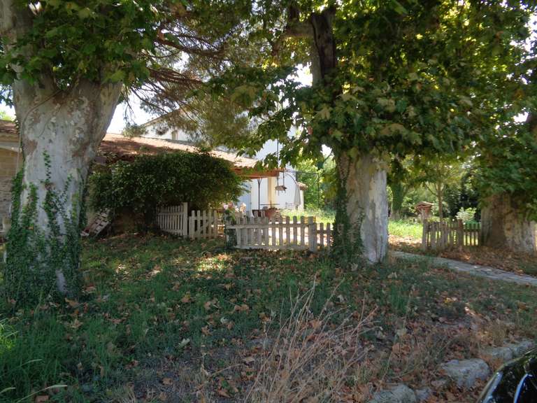 Maison Lunel - 10 chambres - 500m²
