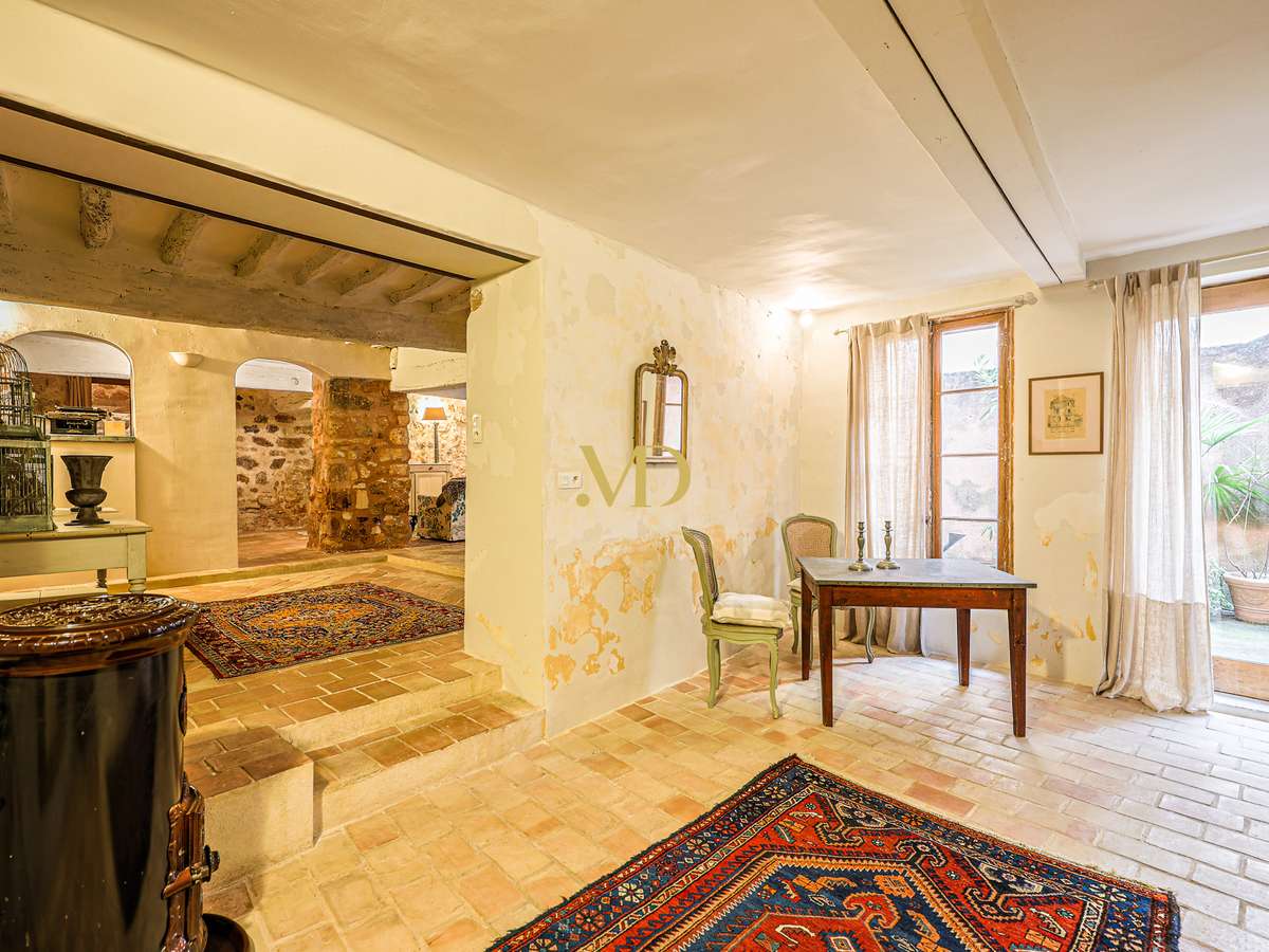 Maison Roussillon