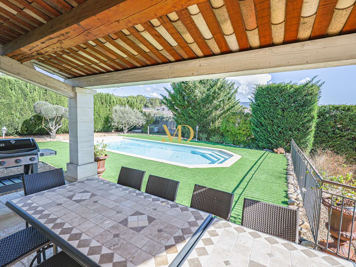 House Saint-Saturnin-lès-Apt