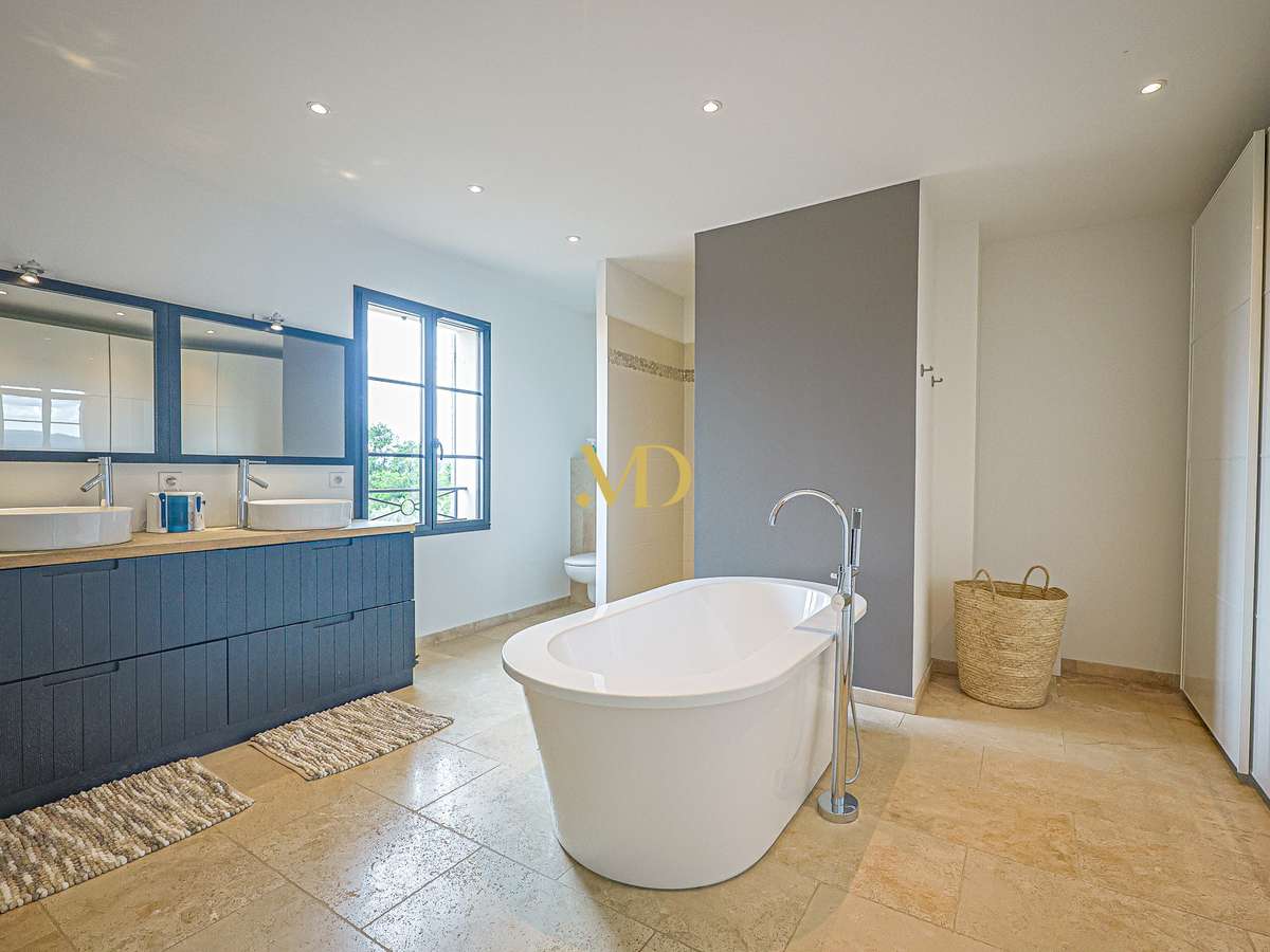 House Saint-Saturnin-lès-Apt