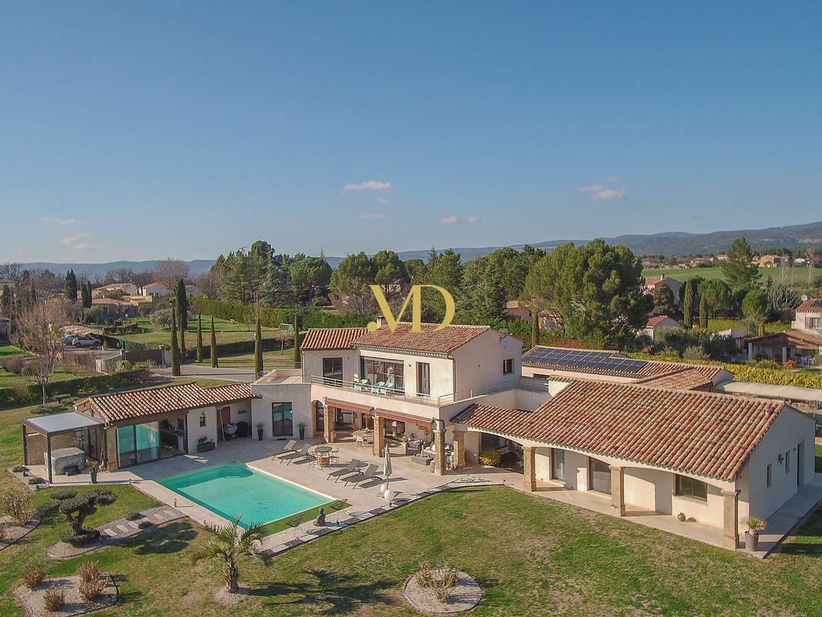 Maison Roussillon
