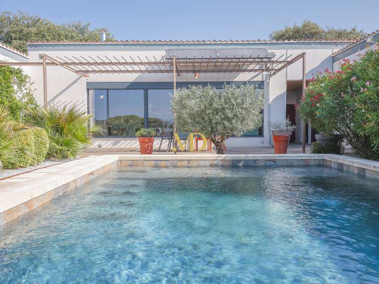 House Saint-Saturnin-lès-Apt - 3 bedrooms