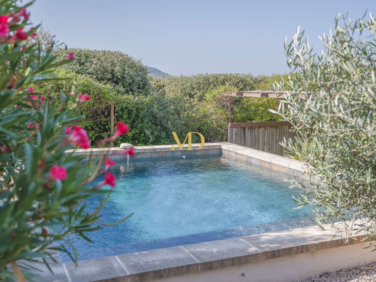 House Saint-Saturnin-lès-Apt