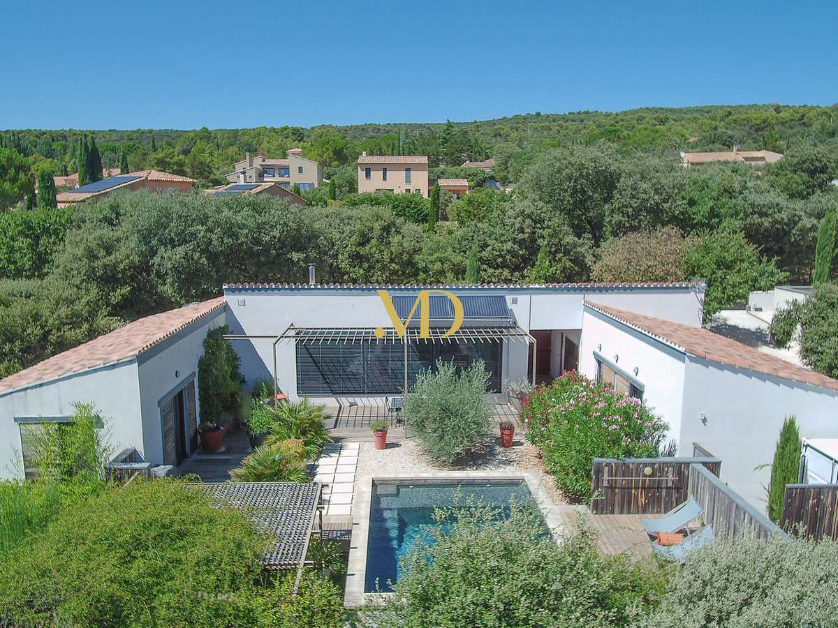 House Saint-Saturnin-lès-Apt