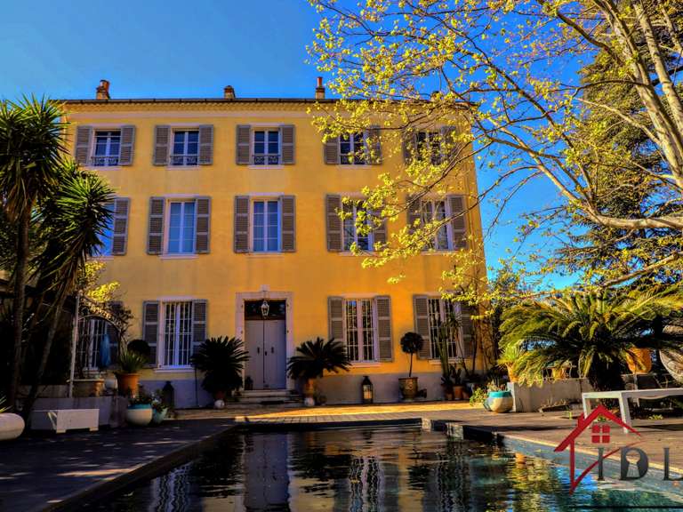 Maison La Crau - 10 chambres