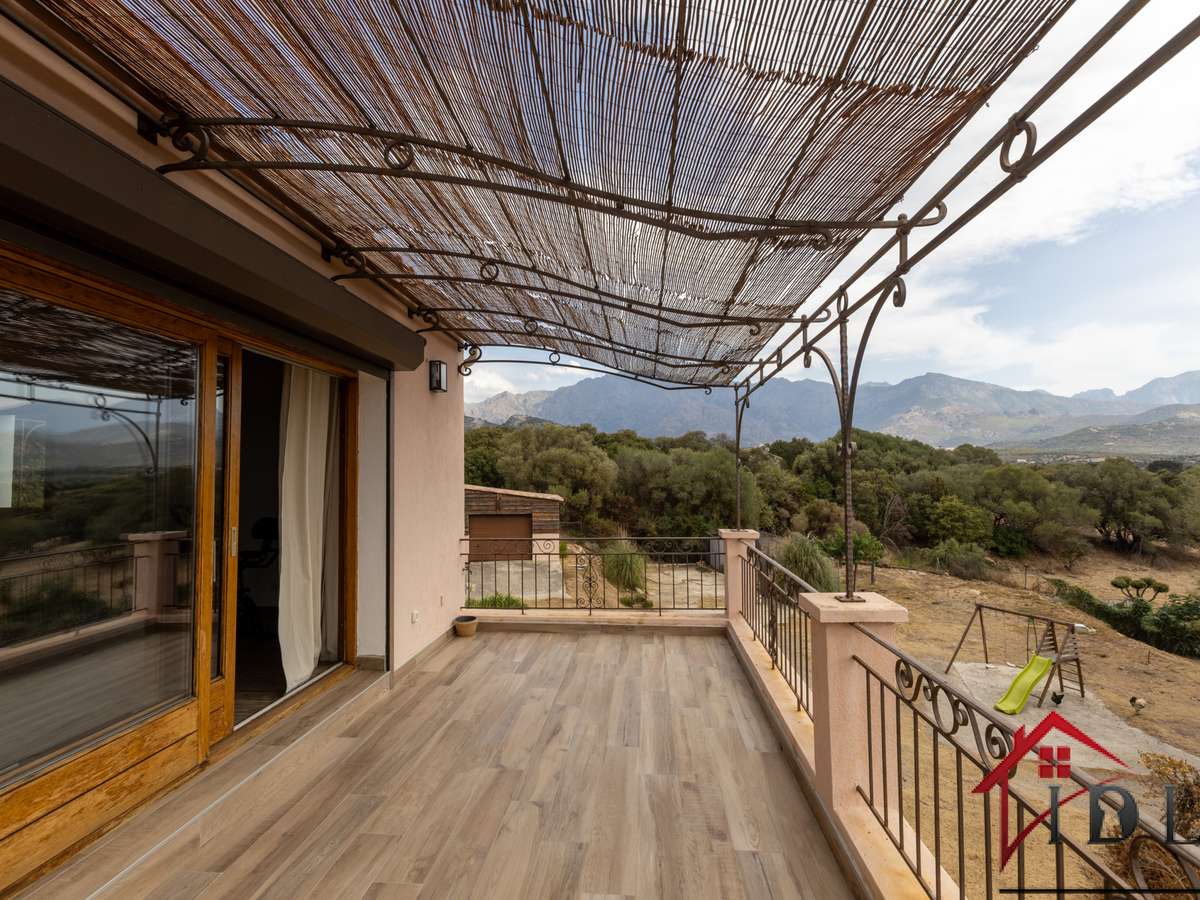 House Lumio