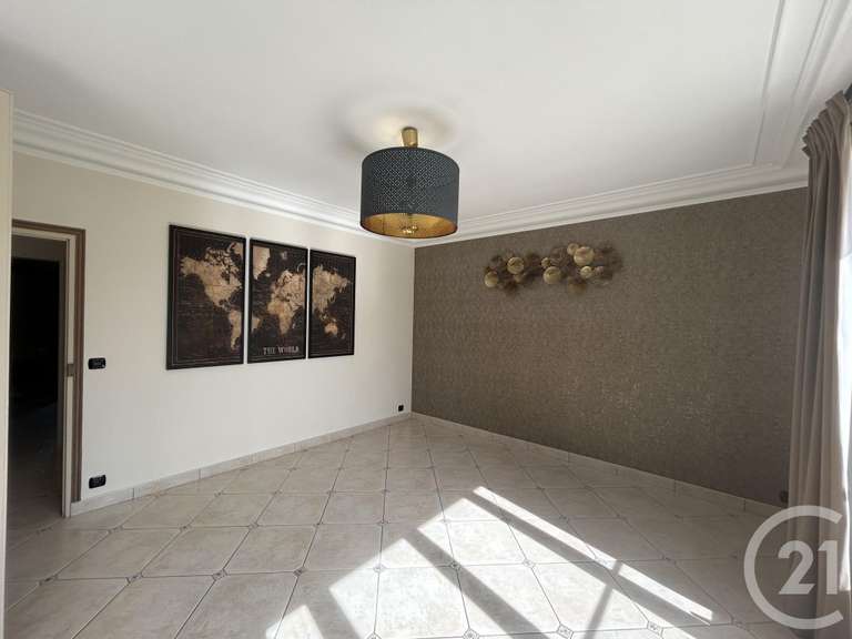 Maison Vulaines-sur-Seine - 8 chambres - 330m²