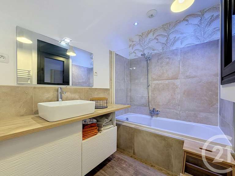 House Saint-Parres-aux-Tertres - 4 bedrooms - 233m²