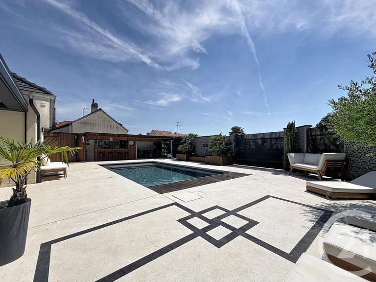 Maison Saint-Parres-aux-Tertres - 4 chambres - 233m²