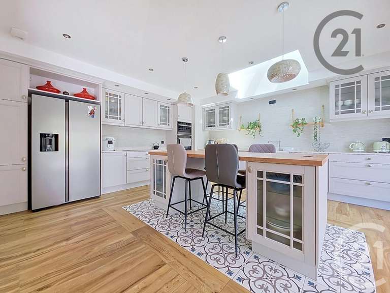 House Le Pavillon-Sainte-Julie - 3 bedrooms - 178m²