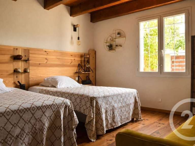 House Patrimonio - 4 bedrooms - 261m²