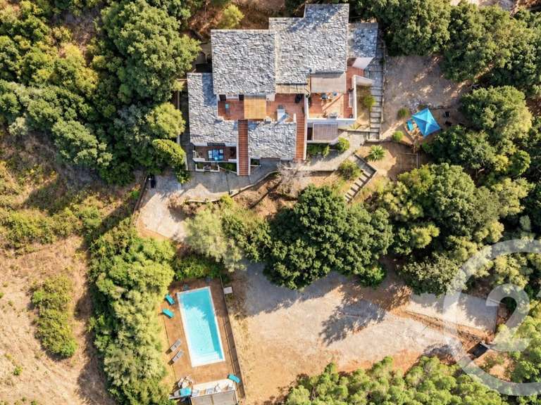 Maison Patrimonio - 8 chambres - 190m²