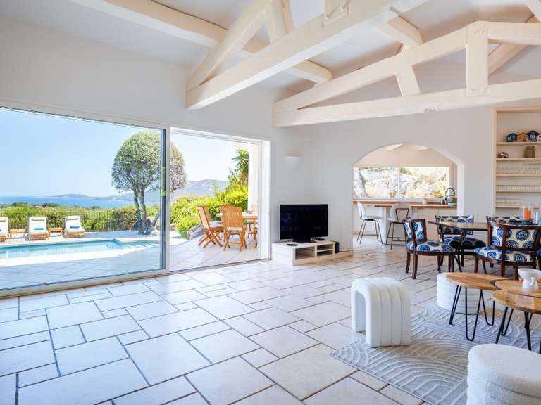 Maison Porto-Vecchio - 4 chambres - 200m²