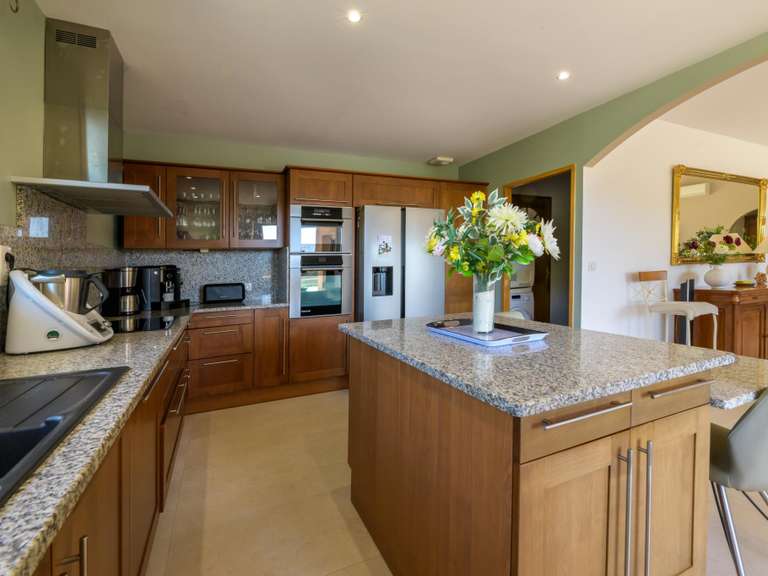 Maison Porto-Vecchio - 6 chambres - 296m²