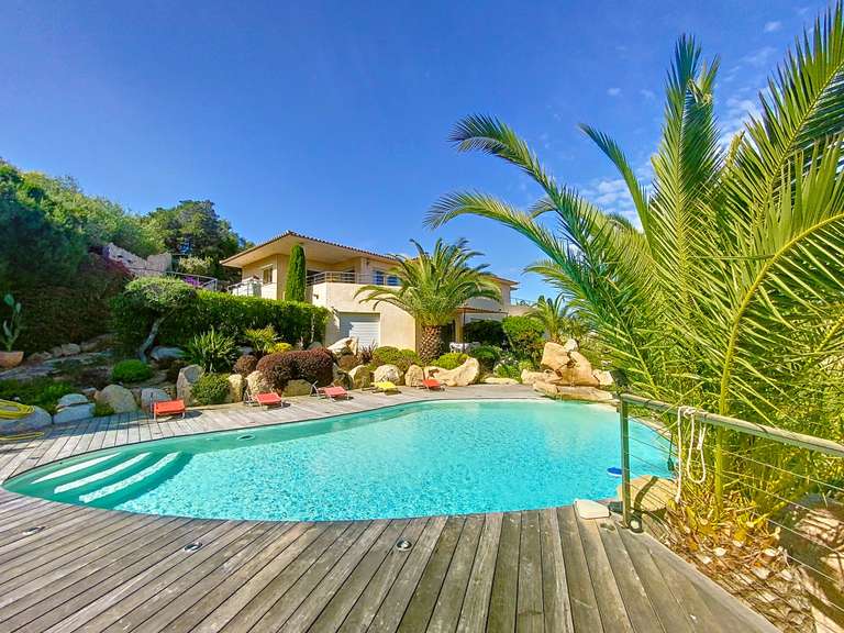 Maison Porto-Vecchio - 6 chambres - 296m²