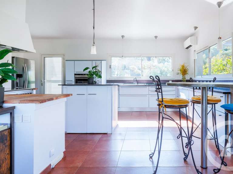 House Figari - 8 bedrooms - 330m²
