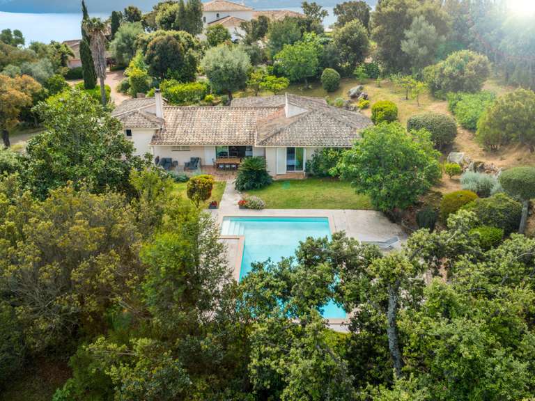 Maison Porto-Vecchio - 4 chambres - 215m²