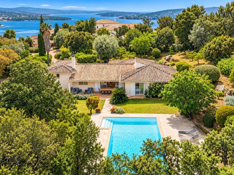 Maison Porto-Vecchio - 4 chambres - 215m²