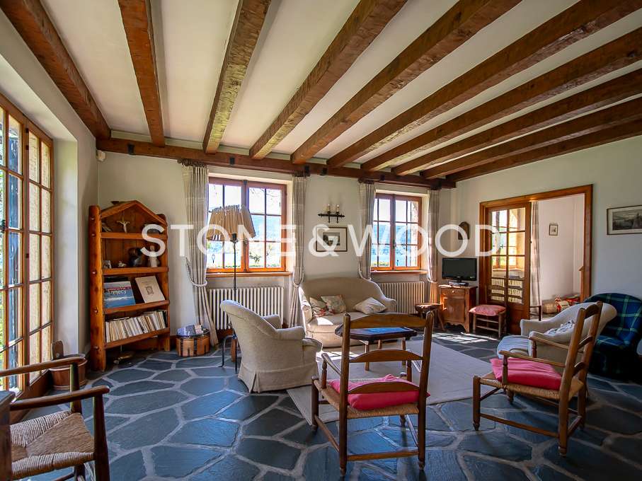 Maison Menthon-Saint-Bernard