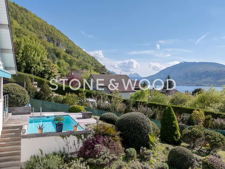 Maison Annecy-le-Vieux - 5 chambres - 160m²
