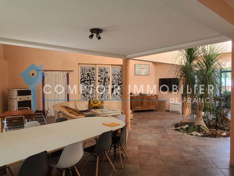 Maison Nîmes - 4 chambres - 343m²