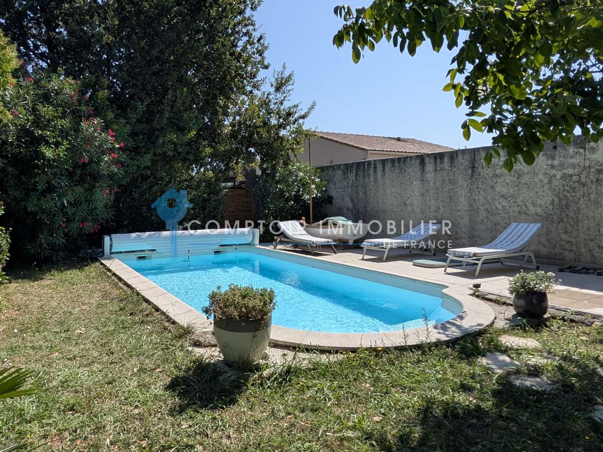 Maison Noves