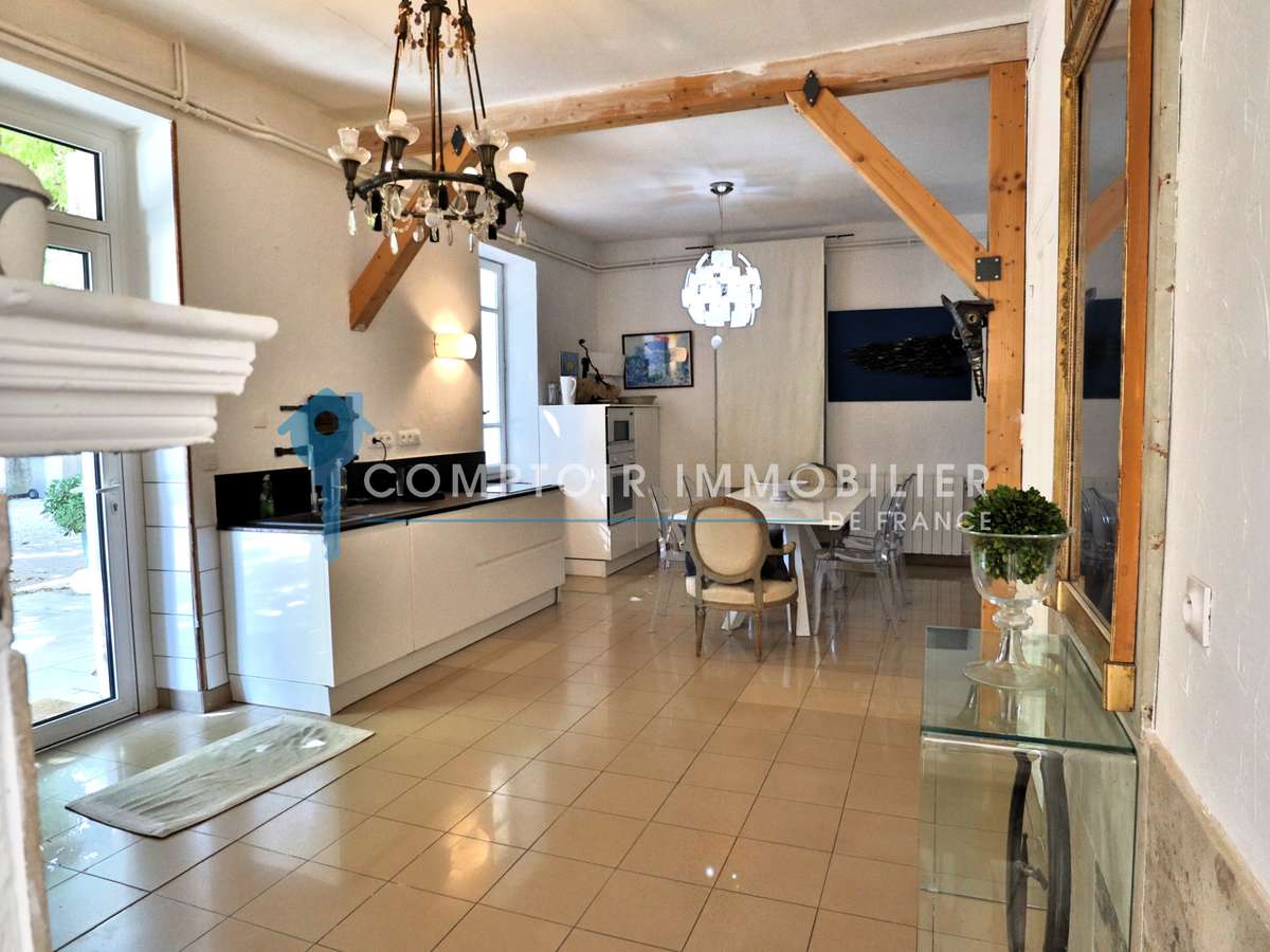 Maison Noves