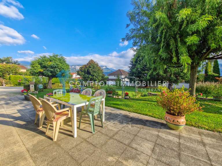 House Saint-Jean-de-Moirans - 4 bedrooms