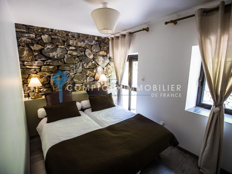 House Ruoms - 8 bedrooms