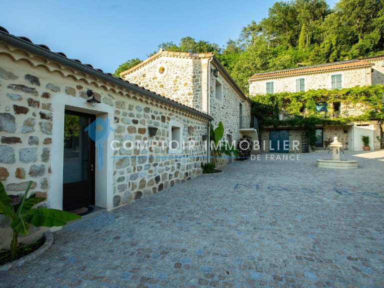 Maison Ruoms - 8 chambres