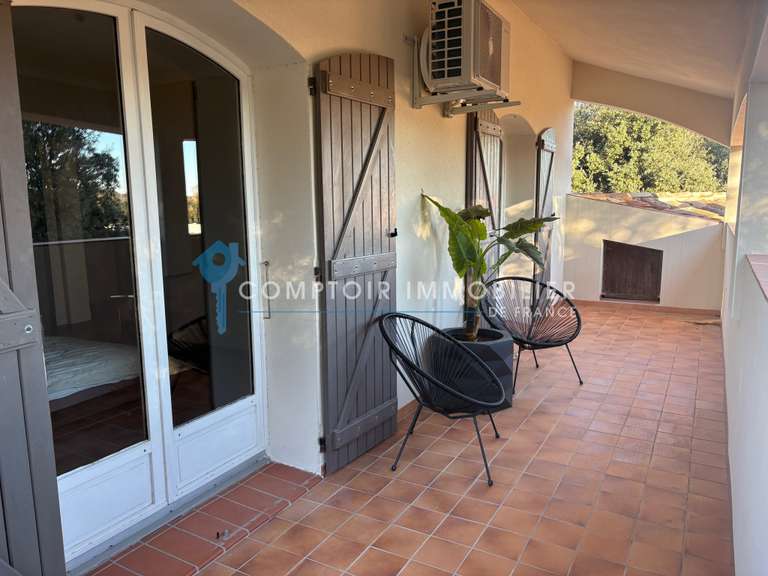 House Juvignac - 4 bedrooms