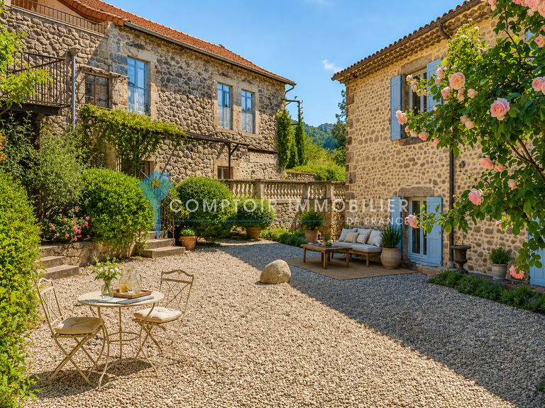 Maison Pont-de-Labeaume - 17 chambres