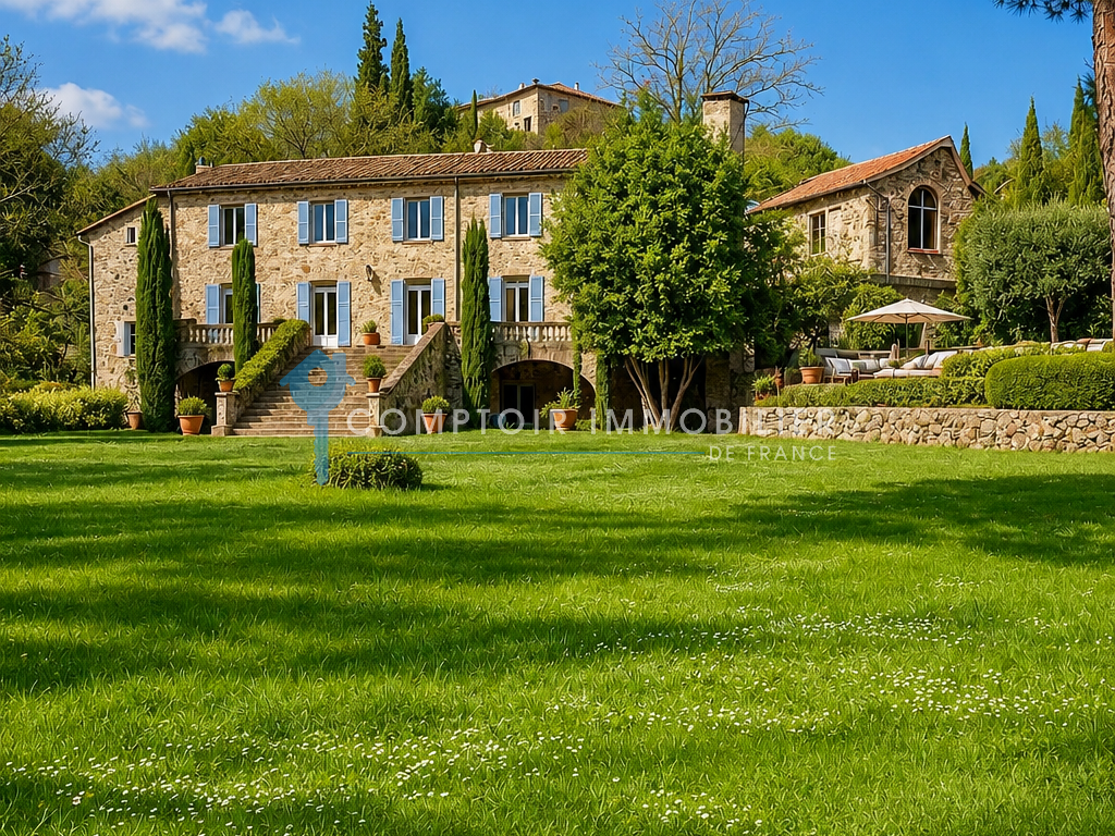 House Pont-de-Labeaume
