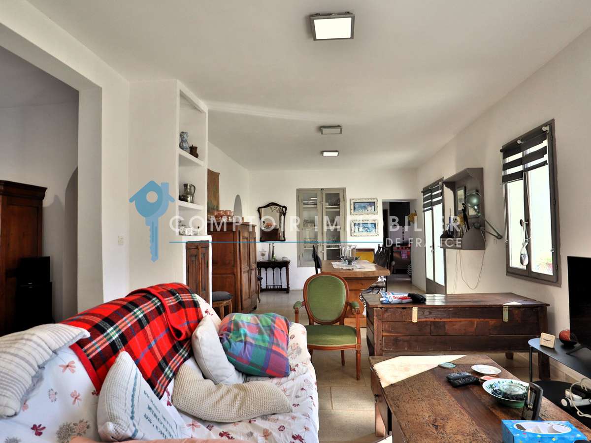 House Gordes