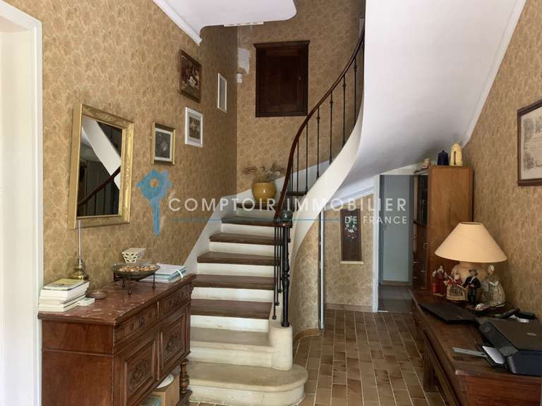 House Apt - 15 bedrooms