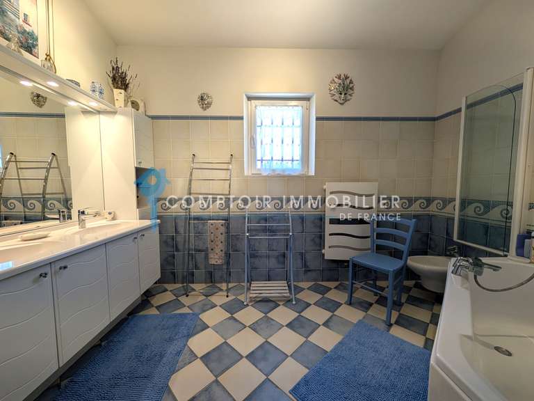 House Apt - 3 bedrooms