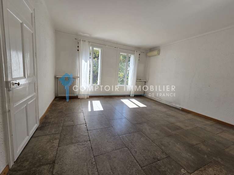Maison Vauvert - 5 chambres - 380m²