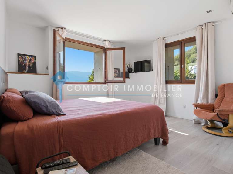 House Bernin - 5 bedrooms - 200m²